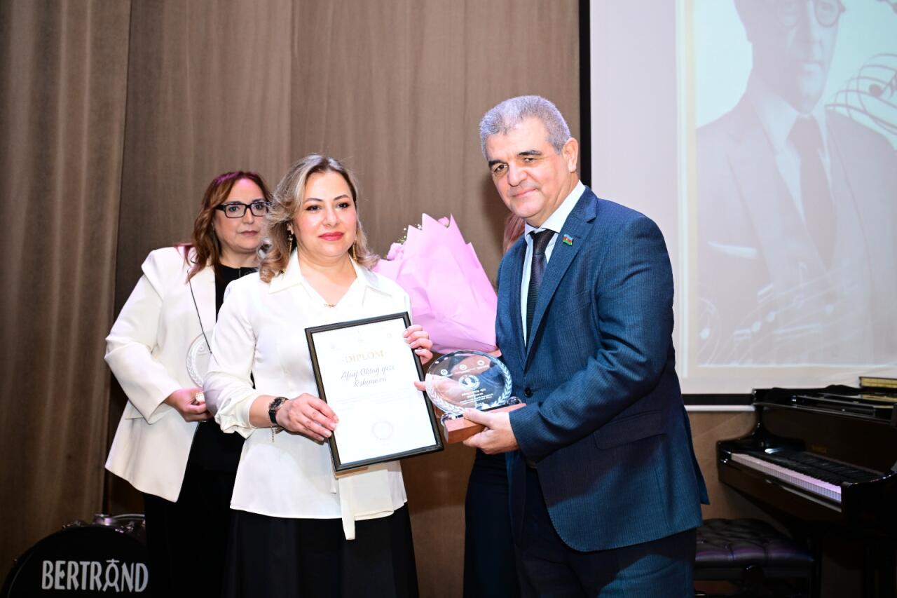 В Баку состоялась церемония награждения лауреатов премии имени Узеира Гаджибейли