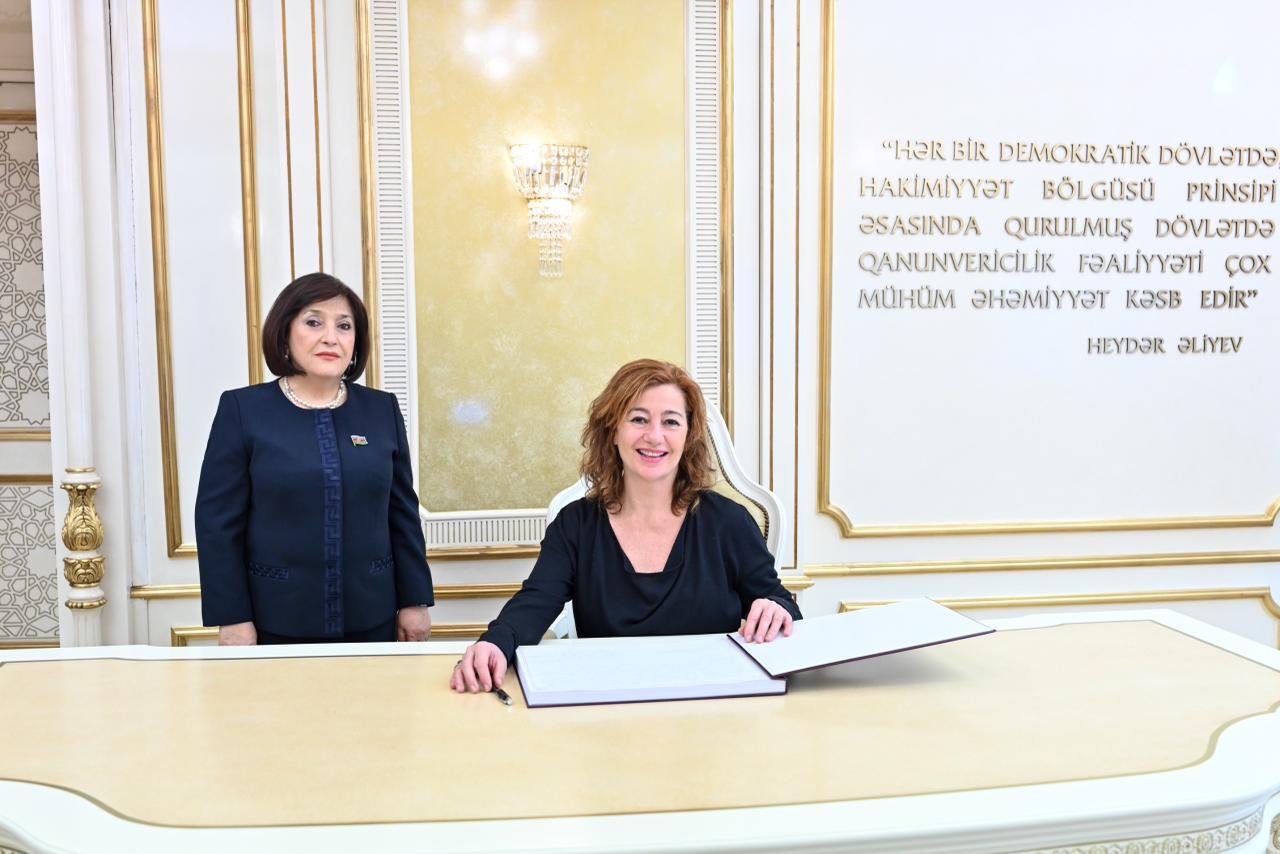 Sahibə Qafarova İspaniya Krallığı Deputatlar Konqresinin sədri ilə görüşdü