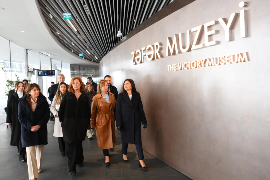 Председатель Конгресса депутатов Испании посетила Парк Победы в Баку