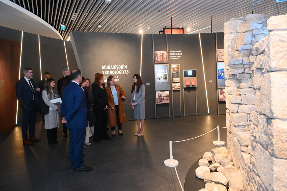 Председатель Конгресса депутатов Испании посетила Парк Победы в Баку