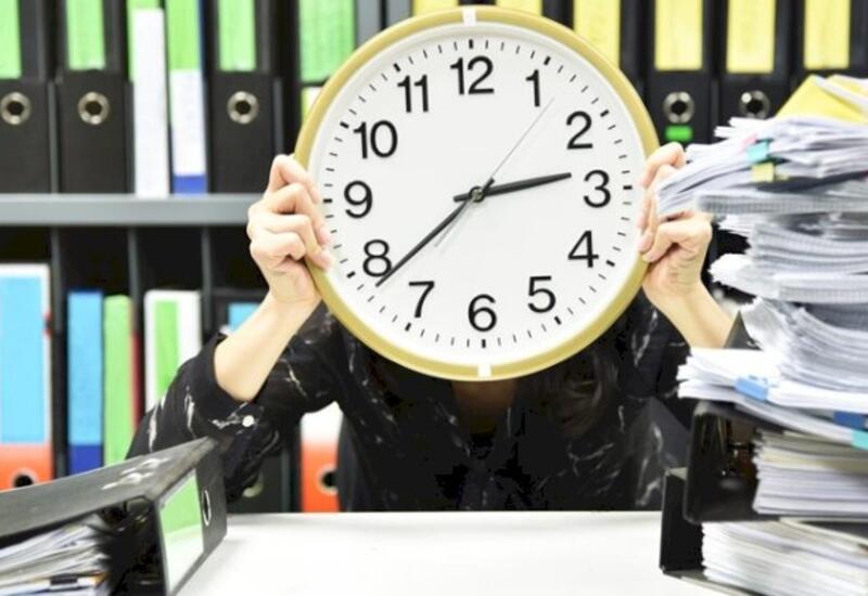 Saatlıq maaşa kimlər keçəcək?