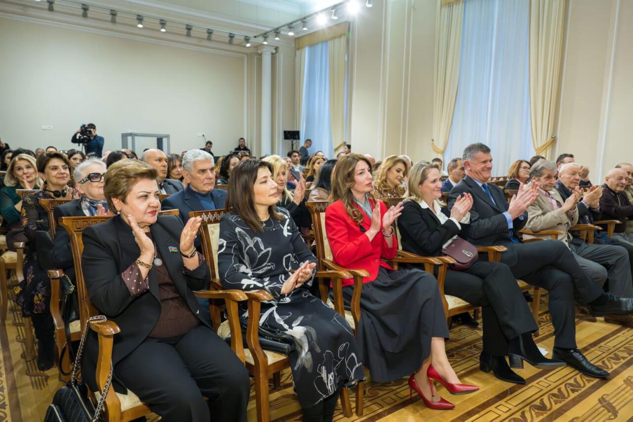 Поколение шестидесятников: неконформистское искусство Азербайджана - состоялось открытие постоянной экспозиции