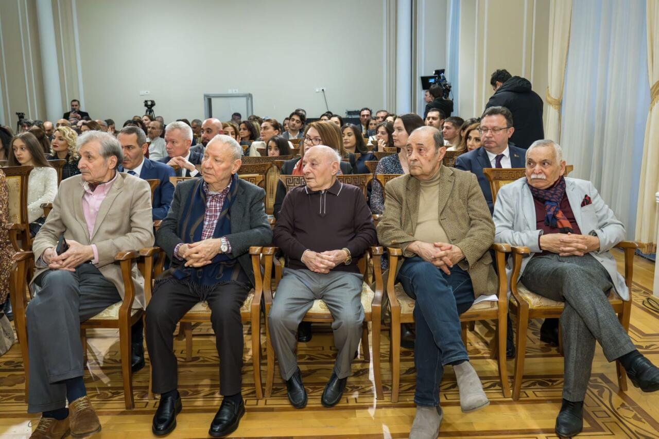 Поколение шестидесятников: неконформистское искусство Азербайджана - состоялось открытие постоянной экспозиции