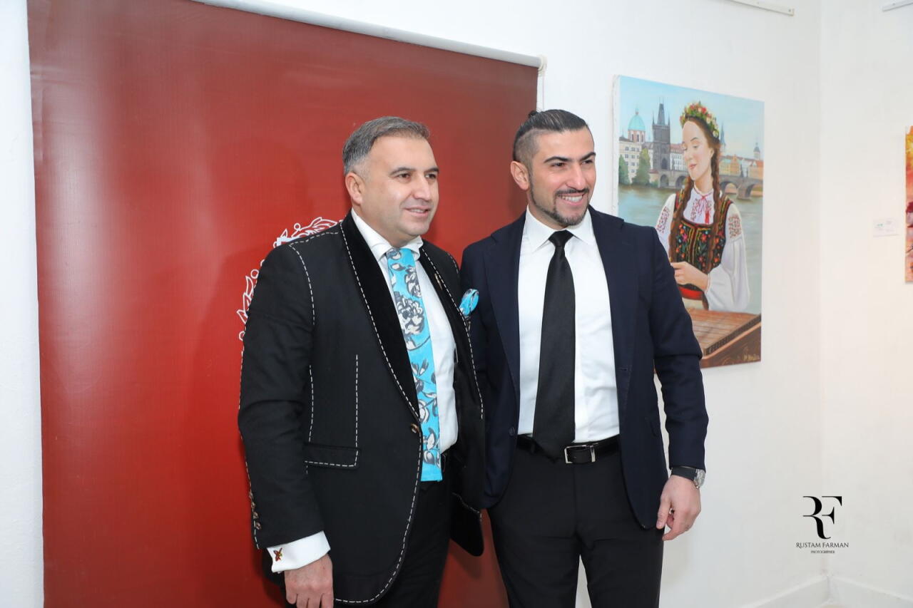 В Баку открылась выставка "Вдохновленный Чехией" по итогам творческого воркшопа