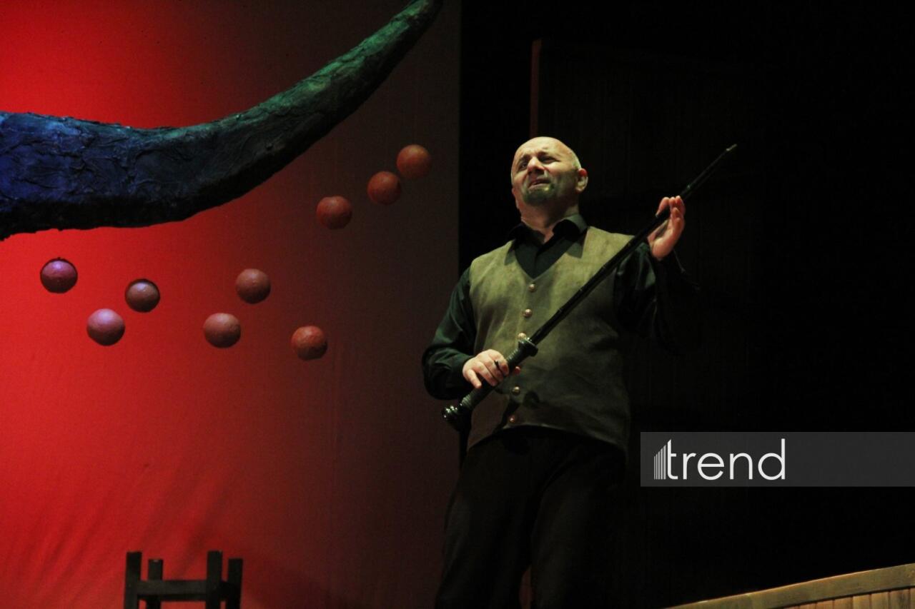 В Баку состоялась премьера спектакля "Кармен. История Хосе"