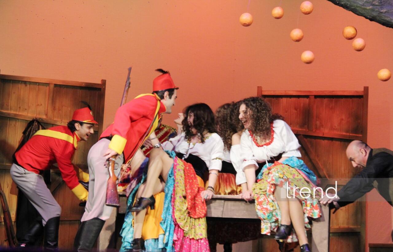 В Баку состоялась премьера спектакля "Кармен. История Хосе"