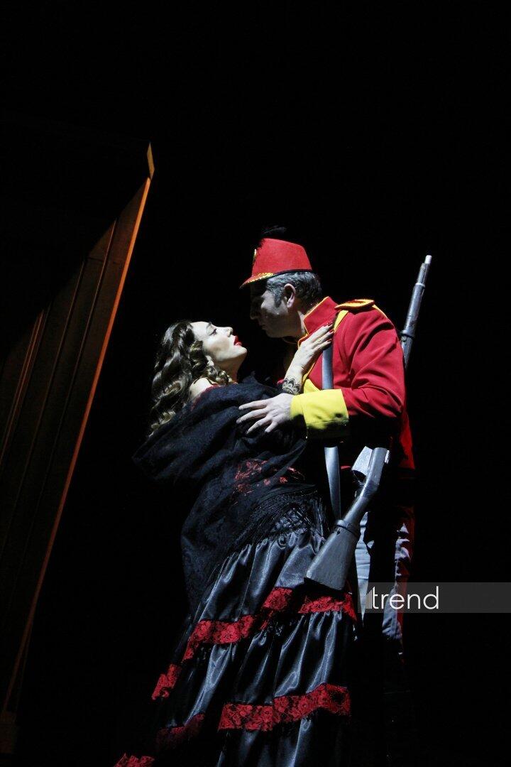 В Баку состоялась премьера спектакля "Кармен. История Хосе"