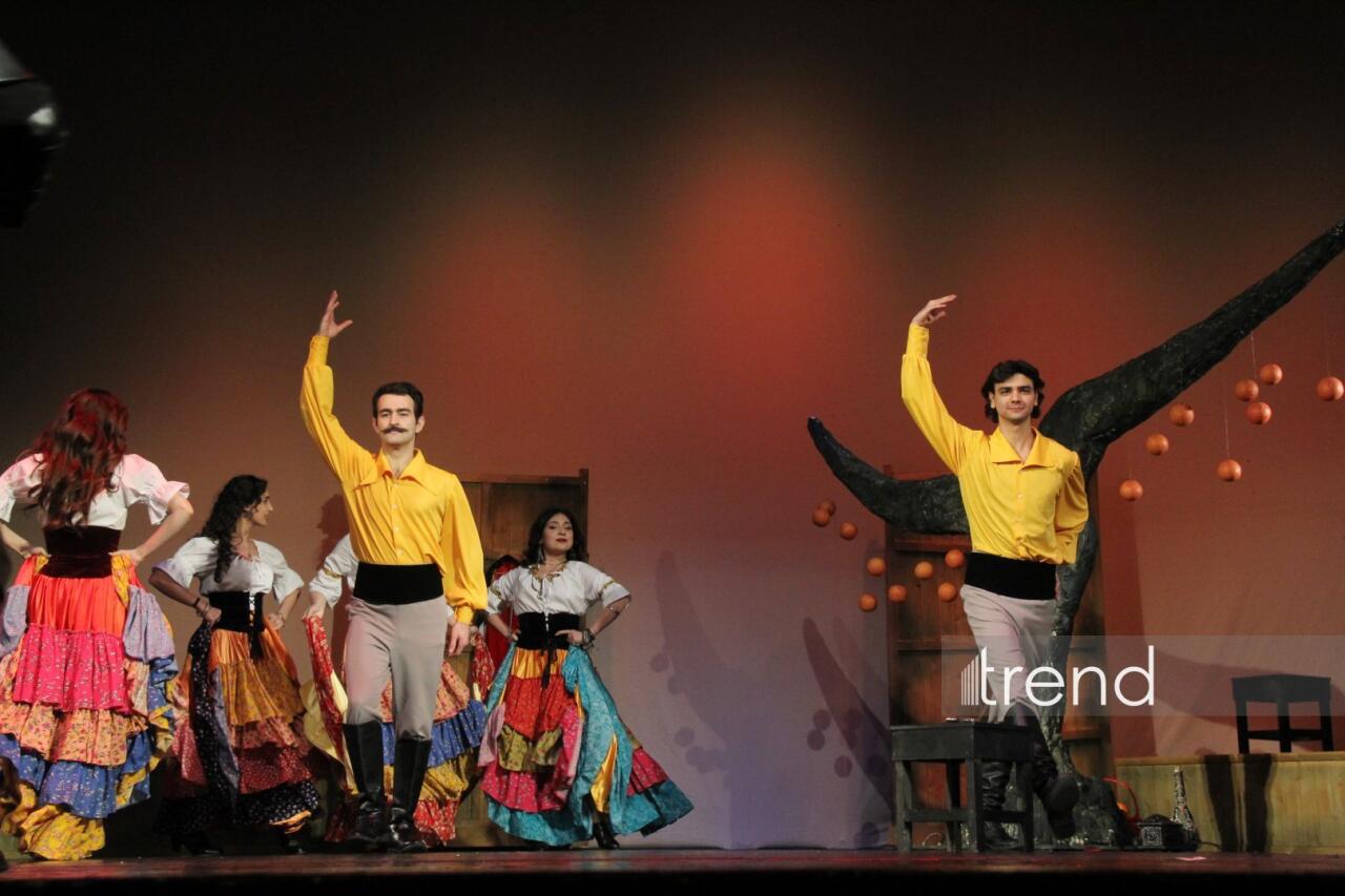 В Баку состоялась премьера спектакля "Кармен. История Хосе"