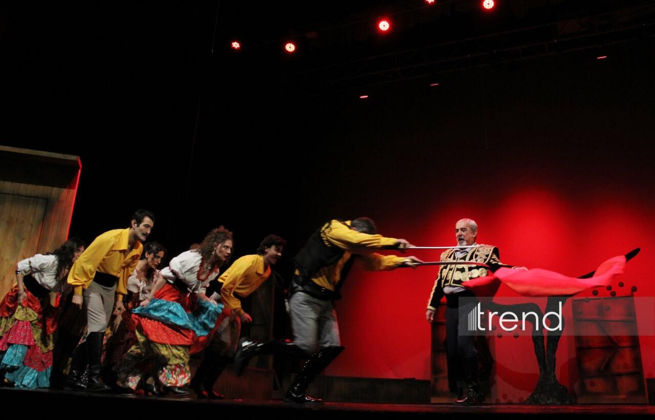 В Баку состоялась премьера спектакля "Кармен. История Хосе"