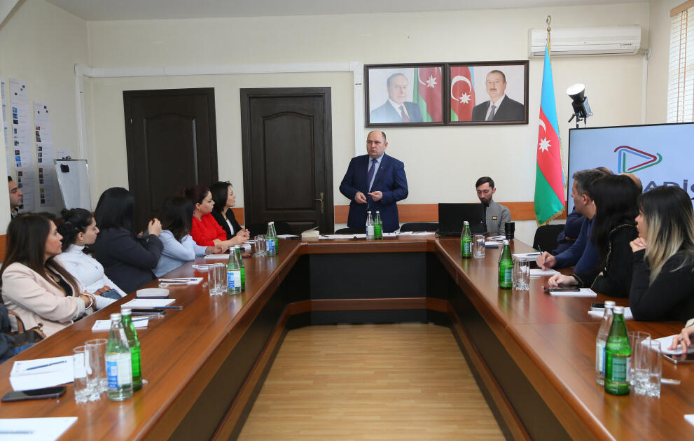 “Xəbər dilində məsuliyyət, ənənəvi media və rəqəmsal platformalarda tipik səhvlər” mövzusunda təlim keçirilib