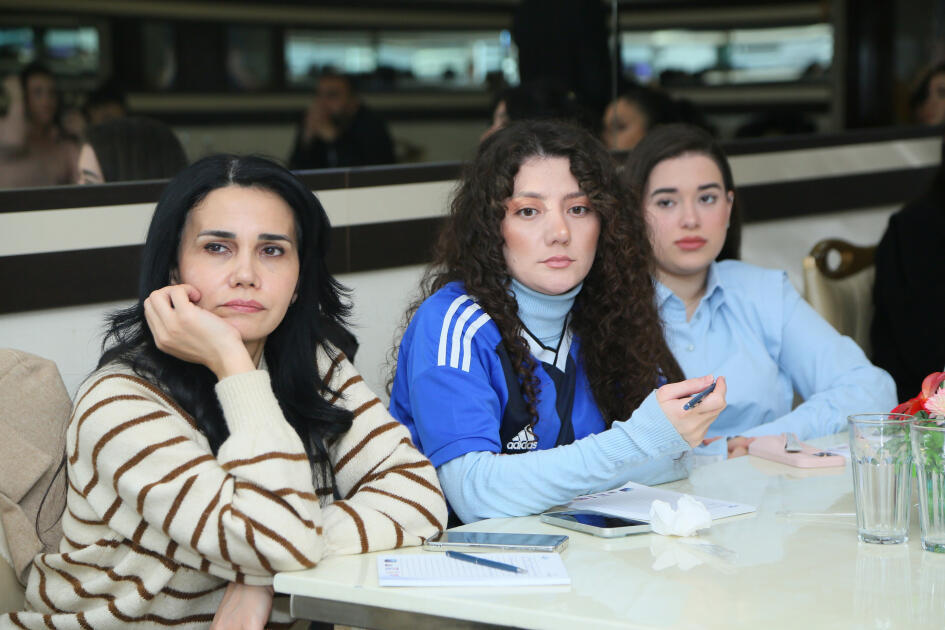 “Xəbər dilində məsuliyyət, ənənəvi media və rəqəmsal platformalarda tipik səhvlər” mövzusunda təlim keçirilib