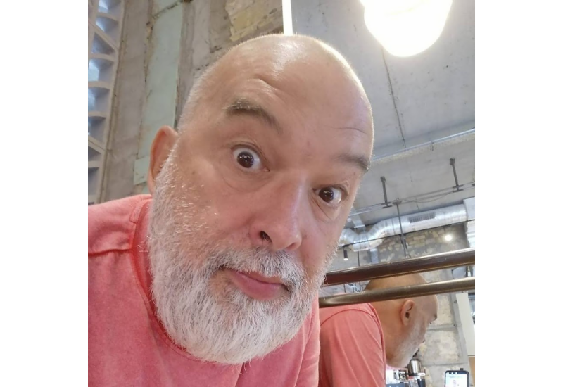 Этот блогер оскорбил членов Совета мира