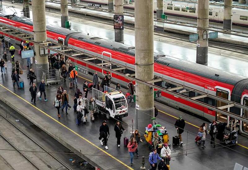 В испанском городе приостановили ж/д сообщение после крушения поездов