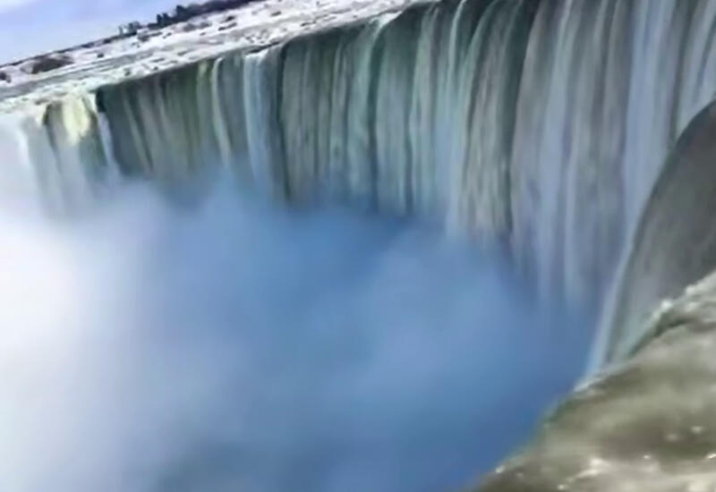 Подмерз Ниагарский водопад