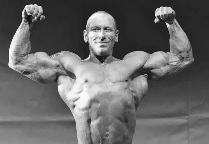 В Италии внезапно умер известный бодибилдер