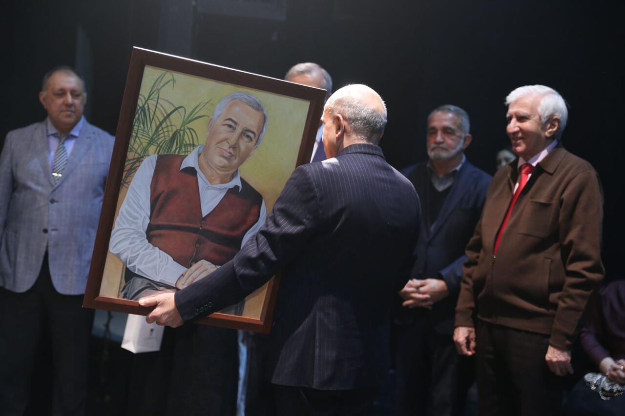 Сцена является его стихией - юбилей под светом рампы Адалята Абдулсамеда