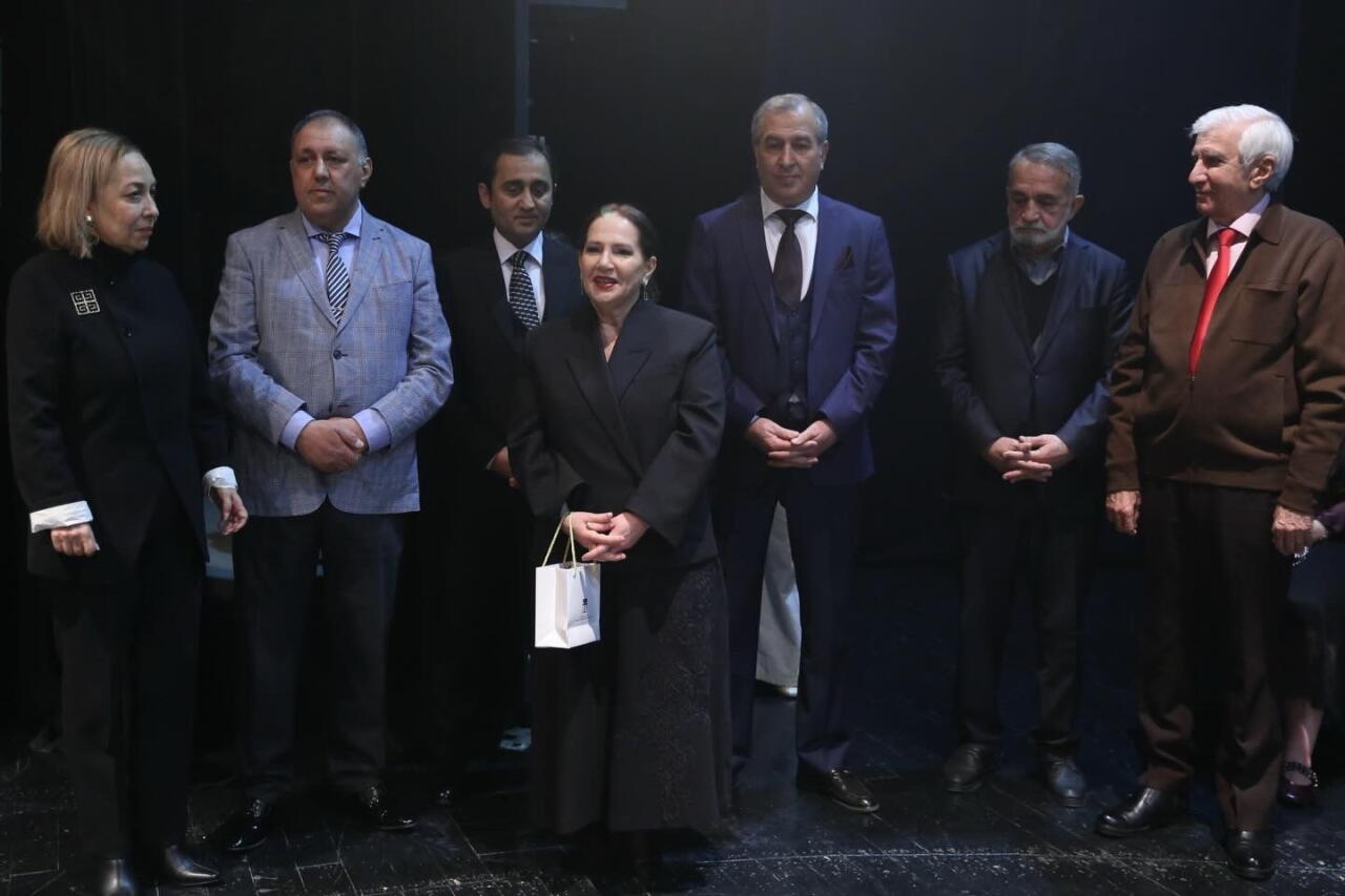 Сцена является его стихией - юбилей под светом рампы Адалята Абдулсамеда