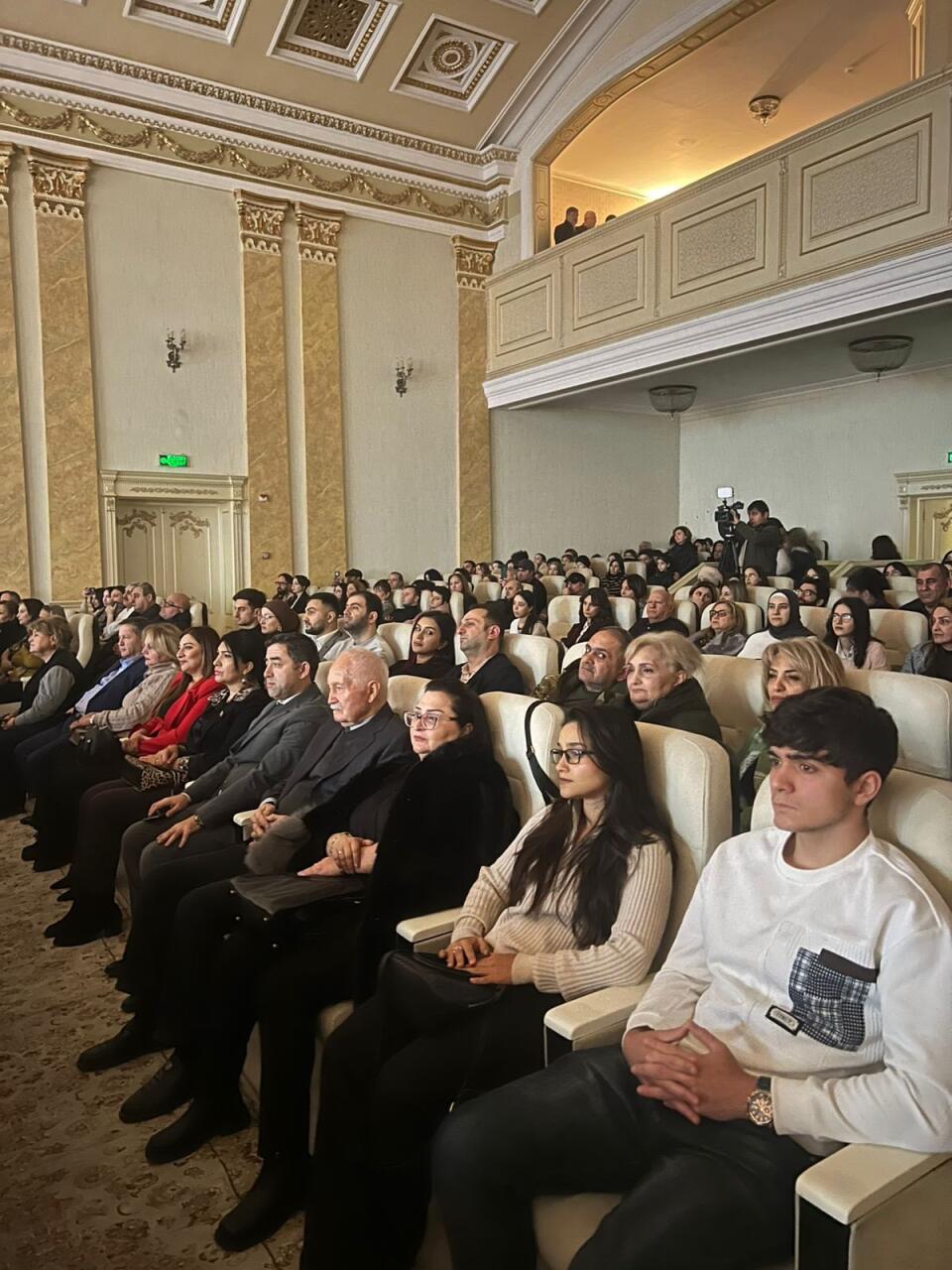 Премьера спектакля "Обманутый муж" в Сумгайытском драмтеатре