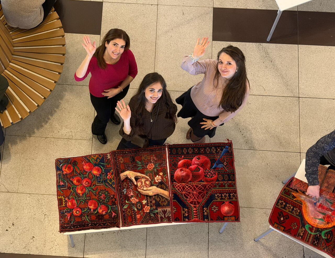 В Гяндже старые ковры превратили в яркие произведения искусства