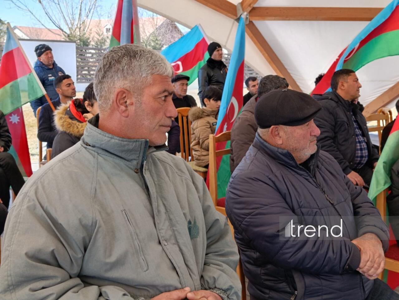 Еще 25 семьям, переселившимся в Ходжалинский район, вручены ключи от домов