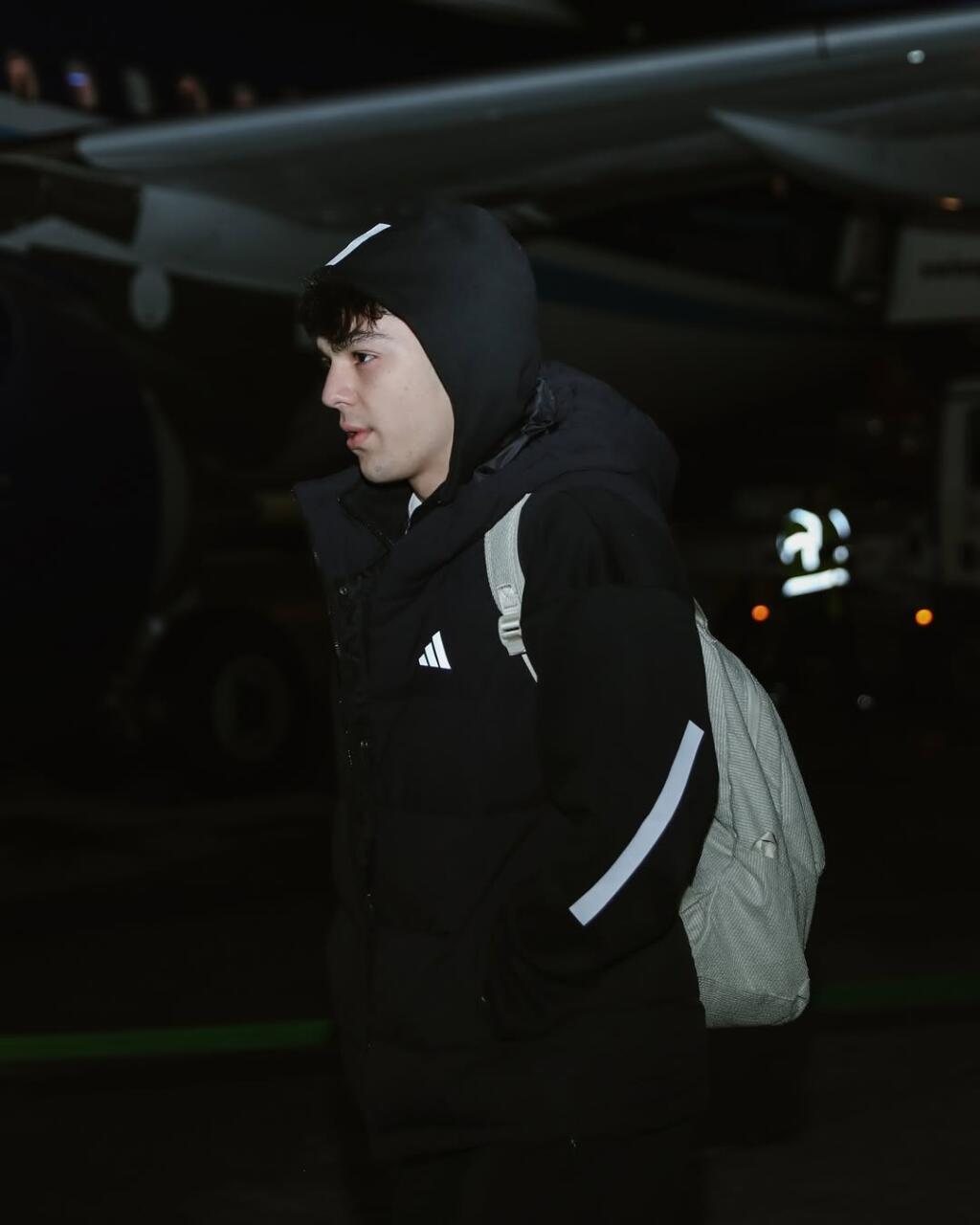 В аэропорту Ливерпуля встретили команду "Карабах"