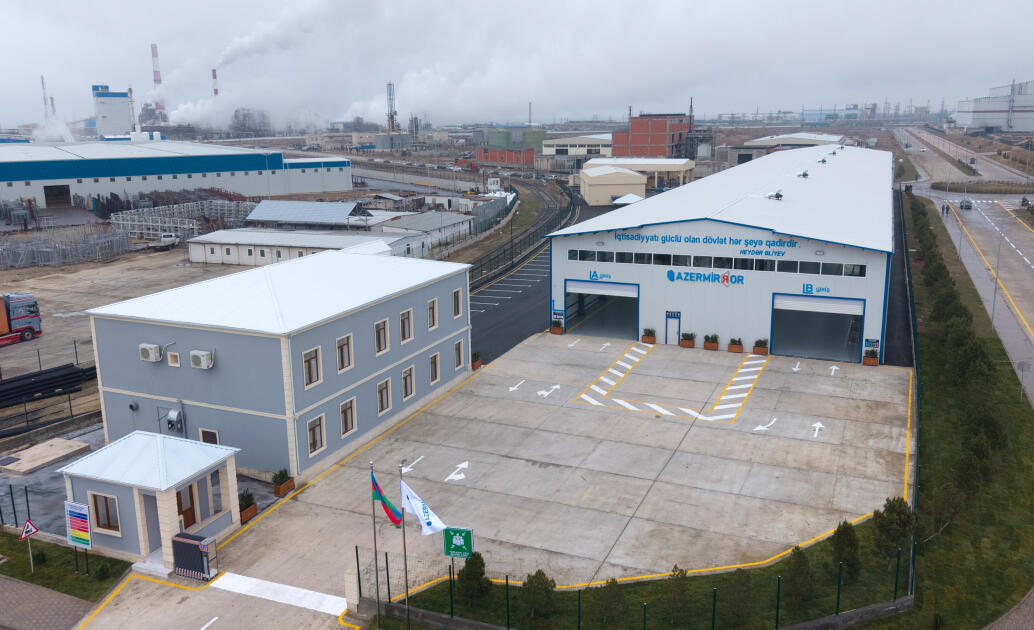 Президент Ильхам Алиев принял участие в открытии завода по производству зеркальных листов в Сумгайытском промышленном парке