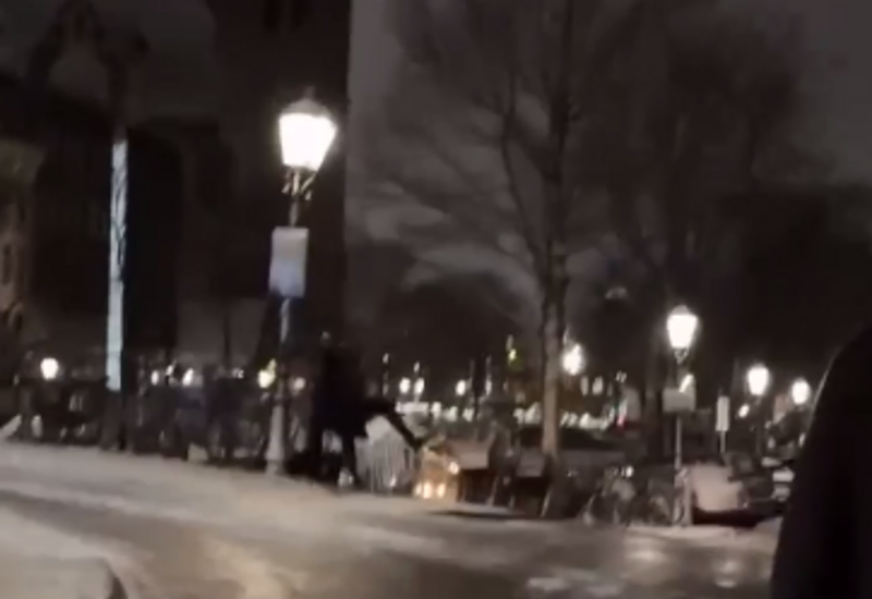 Гололедица осложнила передвижение по улицам Амстердама