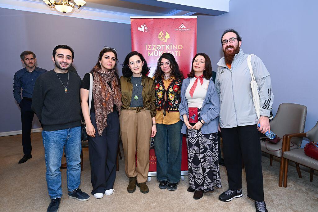 В Баку состоялась церемония вручения премии İzzət, учрежденной в поддержку женщин-кинематографистов