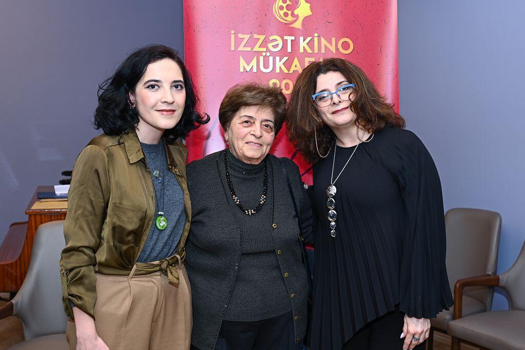 В Баку состоялась церемония вручения премии İzzət, учрежденной в поддержку женщин-кинематографистов