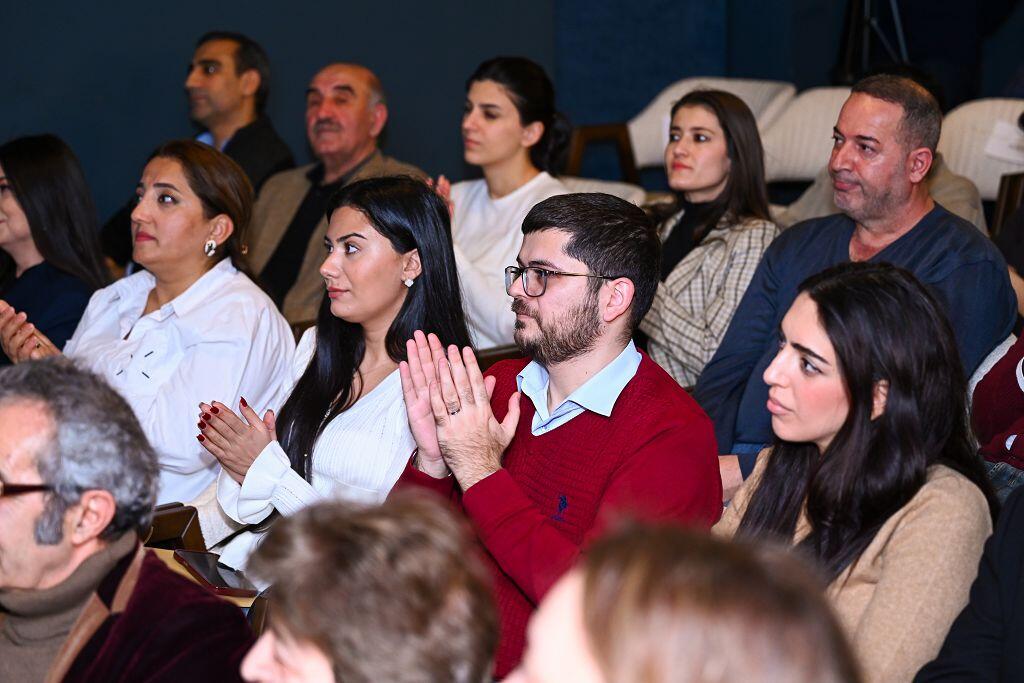 В Баку состоялась церемония вручения премии İzzət, учрежденной в поддержку женщин-кинематографистов