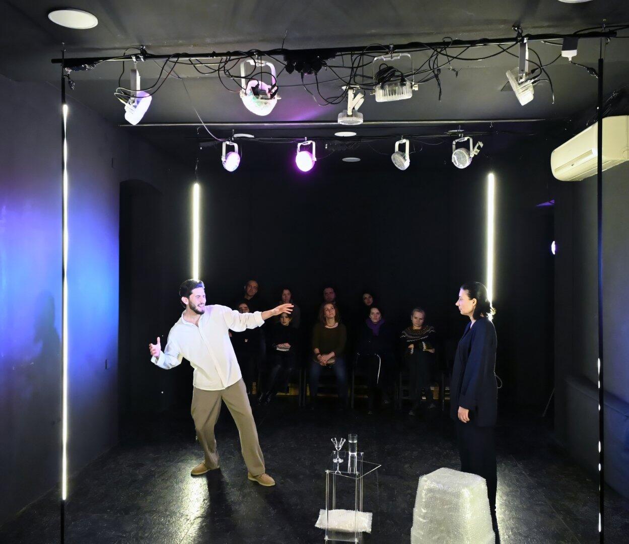 Искусственный интеллект в азербайджанской премьере - зеркало человеческих страхов