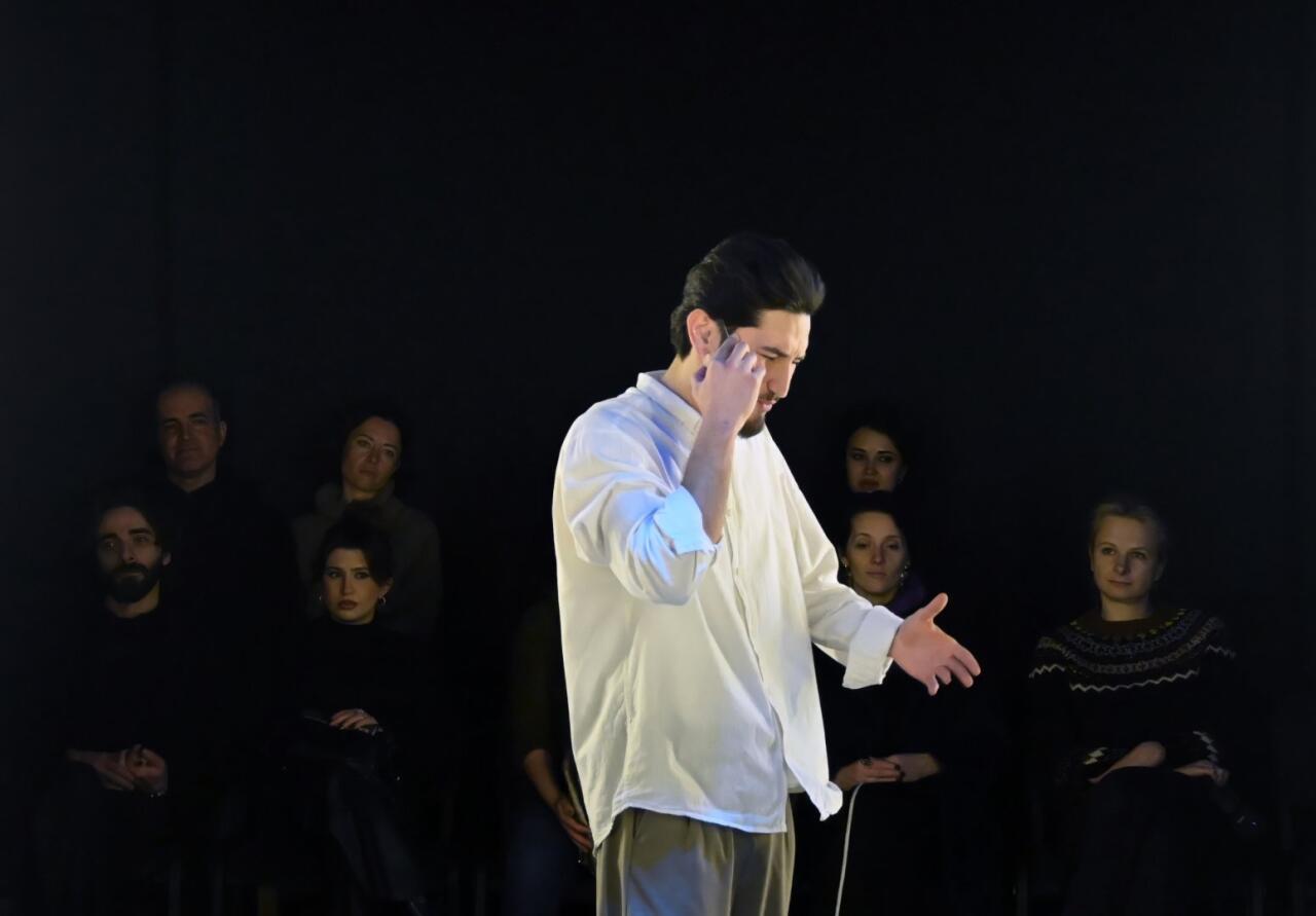 Искусственный интеллект в азербайджанской премьере - зеркало человеческих страхов