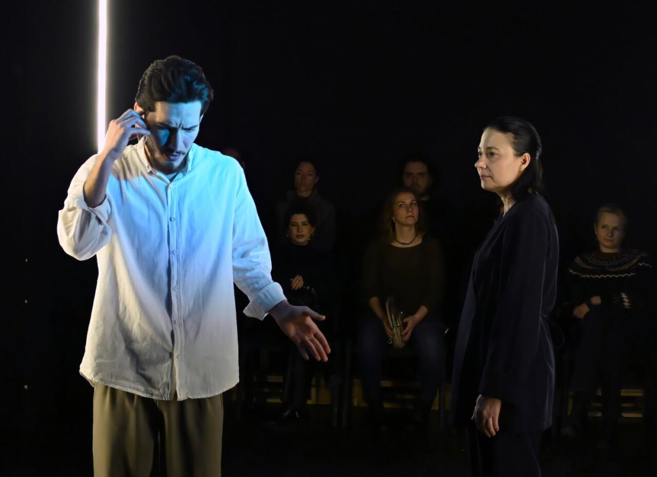 Искусственный интеллект в азербайджанской премьере - зеркало человеческих страхов