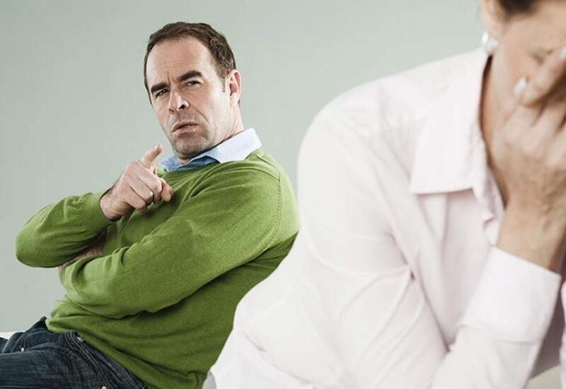 Психолог назвала способ справиться с давлением со стороны близких