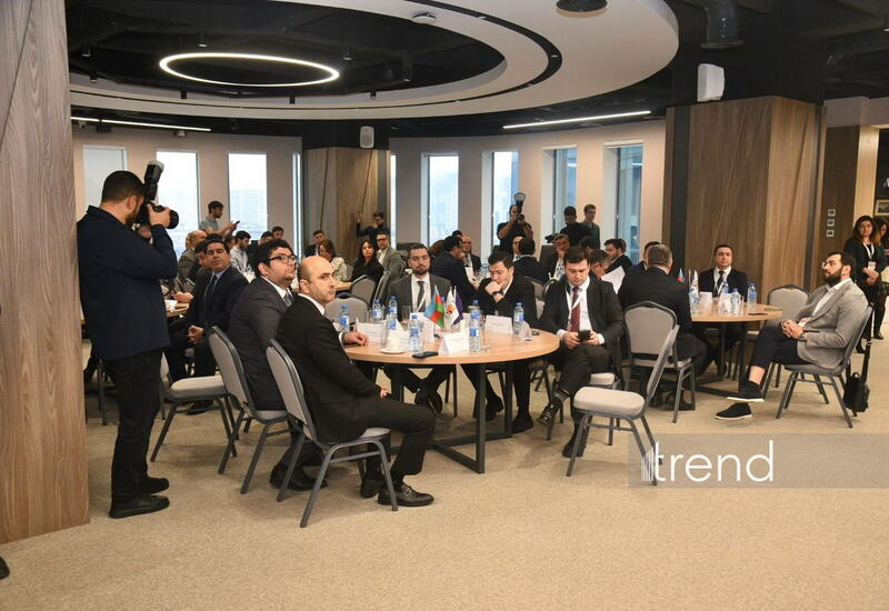 В Баку проходит I Инвесторский микрофинансовый форум