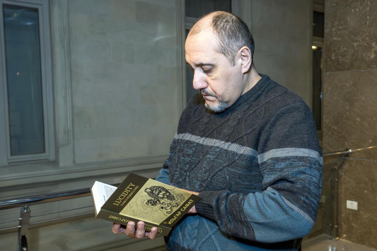 В Баку состоялась презентация книги "LUCIDITY (Сны о режиссере)"