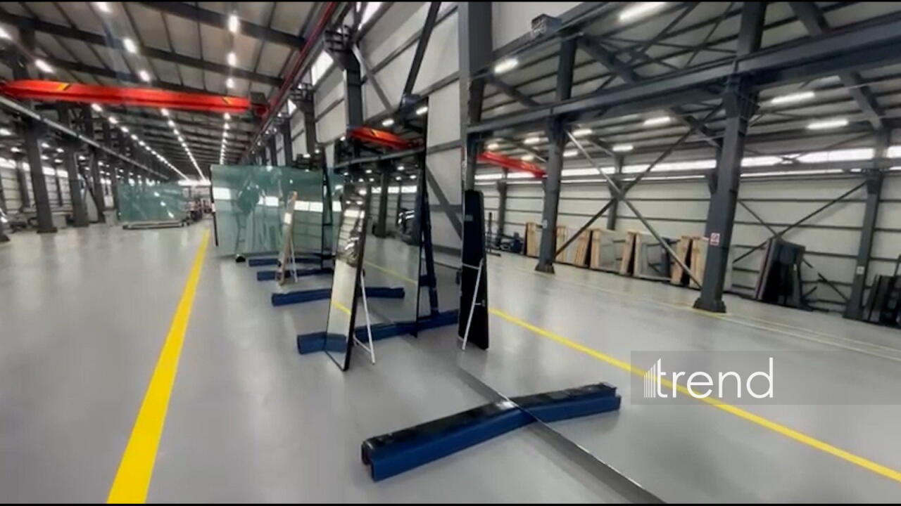 Сколько метров зеркальных листов будет производиться в Азербайджане в год?