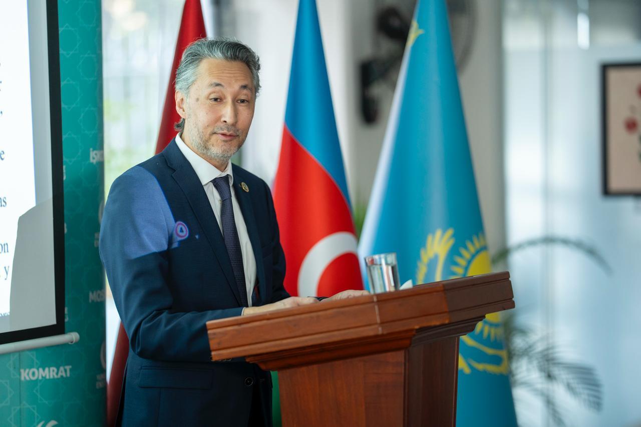 Meksikada “Türk dilləri ailəsi: ilk yazılı mətnlərdən müasir dövrə qədər” mövzusunda konfrans keçirilib