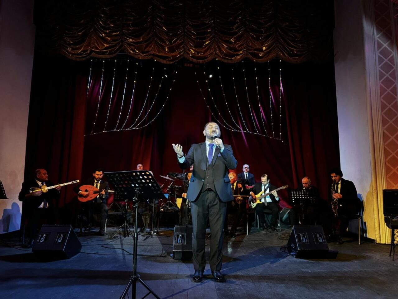 В Театре песни имени Рашида Бейбутова состоялся ретро-вечер «Хиты 80-х»