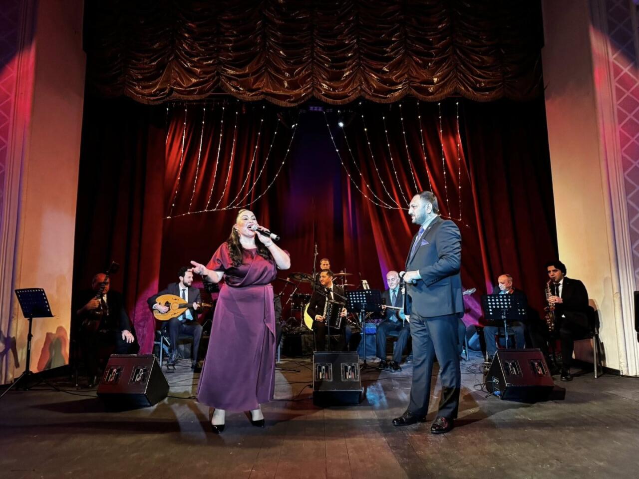 В Театре песни имени Рашида Бейбутова состоялся ретро-вечер «Хиты 80-х»