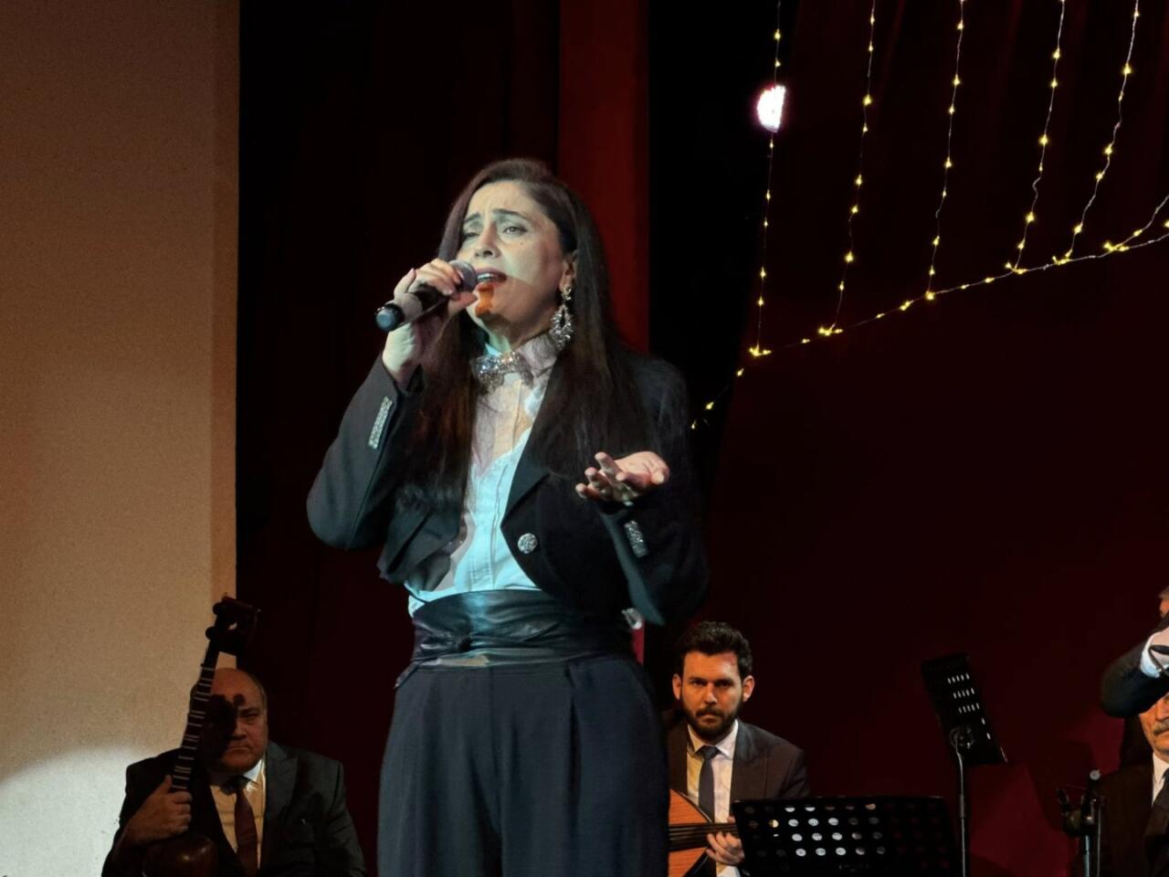 В Театре песни имени Рашида Бейбутова состоялся ретро-вечер «Хиты 80-х»