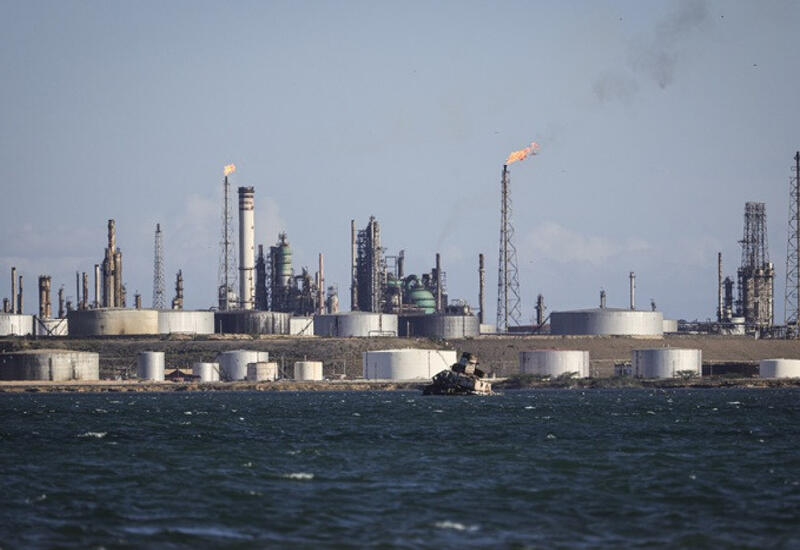 Американским компаниям разрешили работать с нефтью Венесуэлы
