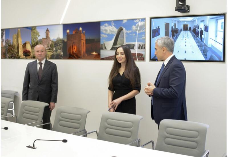 Heydər Əliyev Fondunun vitse-prezidenti Leyla Əliyeva BMT-nin Cenevrə ofisində “Azərbaycan otağı” ilə tanış olub