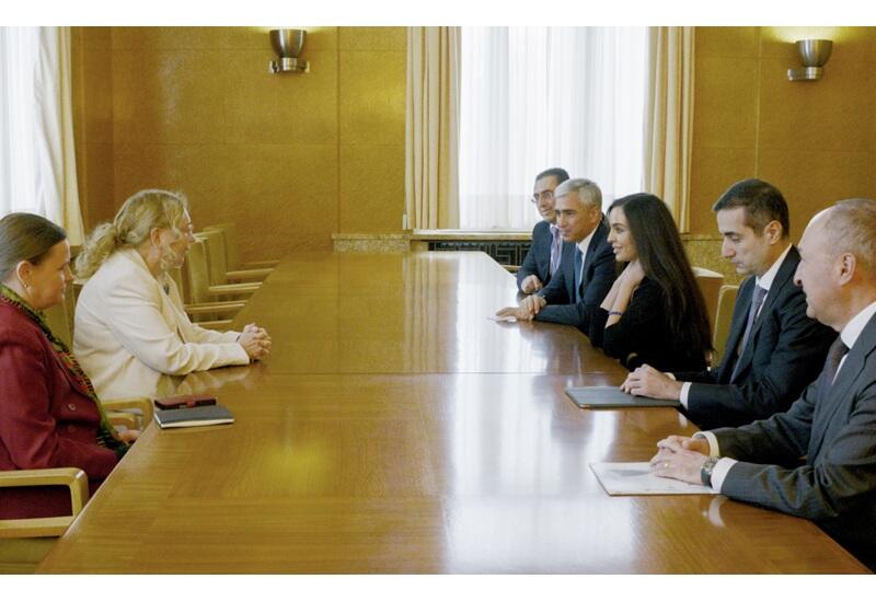 Вице-президент Фонда Гейдара Алиева Лейла Алиева встретилась с генеральным директором Женевского офиса ООН