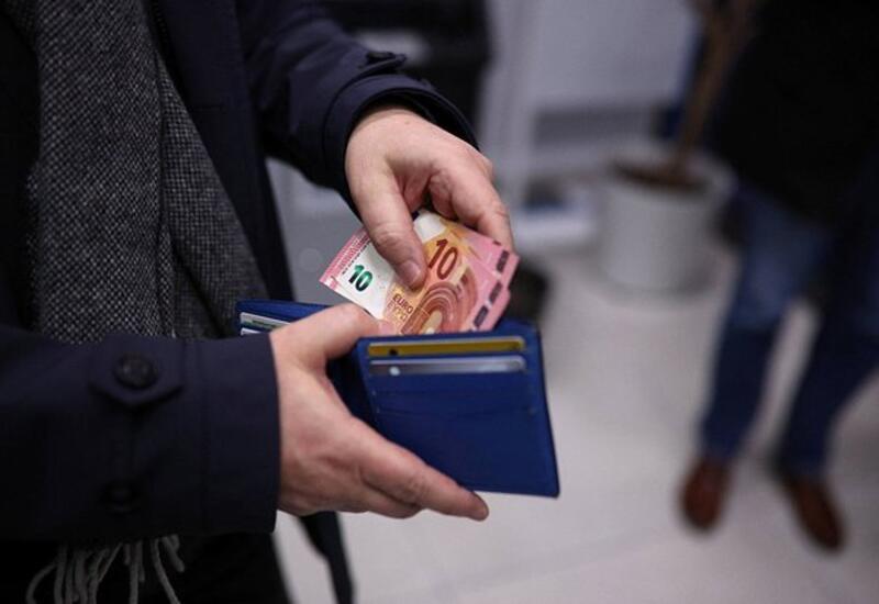 В этой европейской стране начали обсуждать переход на евро