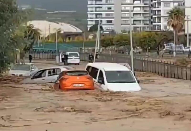 Серия наводнений на юге Турции