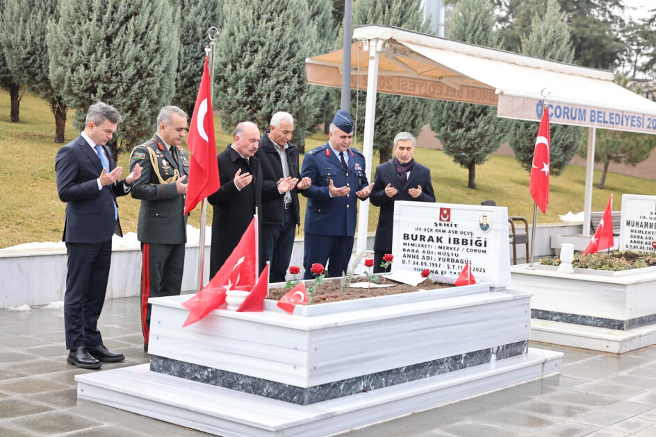 Военный атташе Азербайджана посетил семьи шехидов в двух провинциях Турции