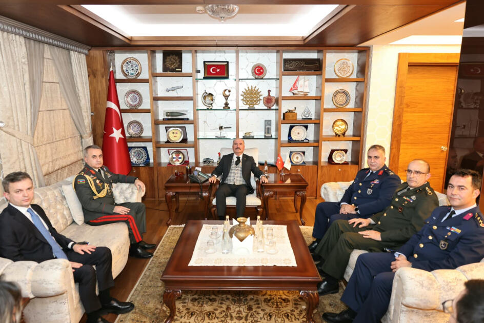 Военный атташе Азербайджана посетил семьи шехидов в двух провинциях Турции