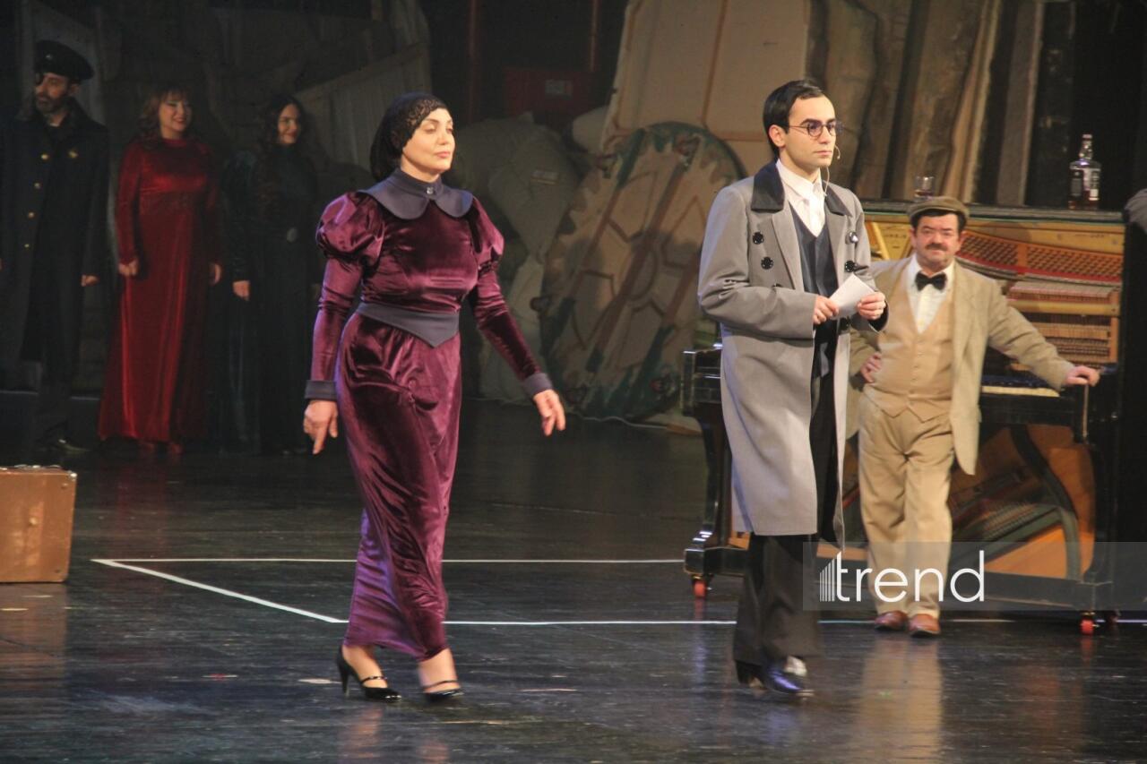 Деньги меняют не только облик города, но и самих людей... – "Нефтяной бум улыбается всем" в Баку встречен овациями