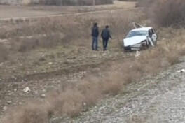 В Уджаре грузовик врезался в легковушку,